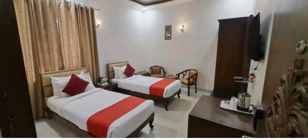 Hotel Agra Grande By Goyal Hoteliers Εξωτερικό φωτογραφία