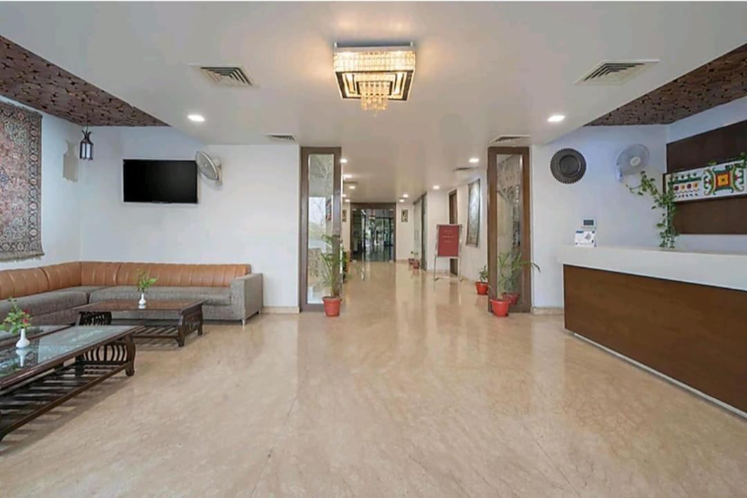Hotel Agra Grande By Goyal Hoteliers Εξωτερικό φωτογραφία
