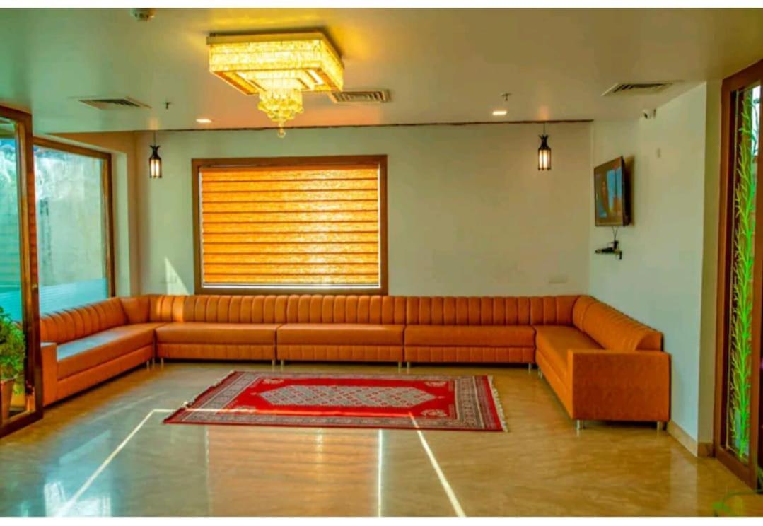 Hotel Agra Grande By Goyal Hoteliers Εξωτερικό φωτογραφία