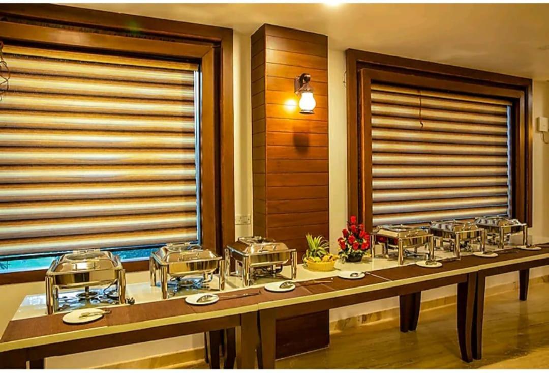 Hotel Agra Grande By Goyal Hoteliers Εξωτερικό φωτογραφία