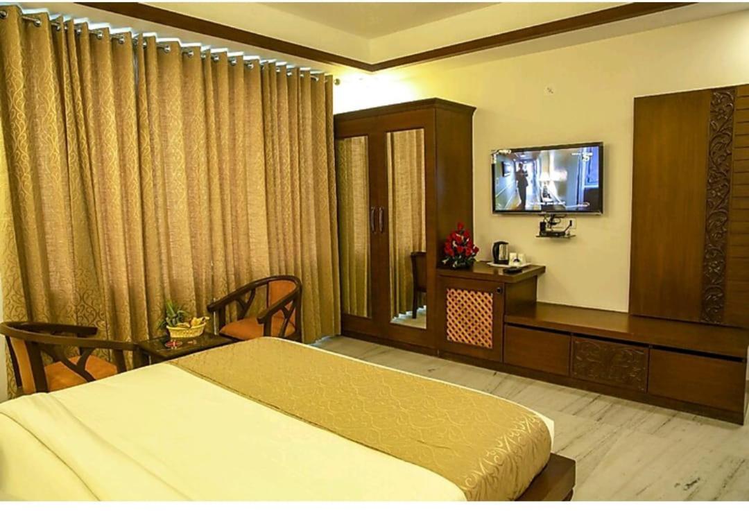 Hotel Agra Grande By Goyal Hoteliers Εξωτερικό φωτογραφία