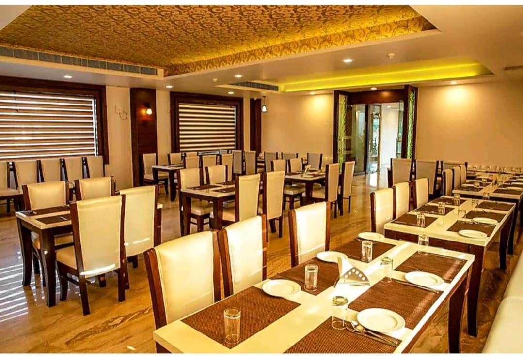 Hotel Agra Grande By Goyal Hoteliers Εξωτερικό φωτογραφία
