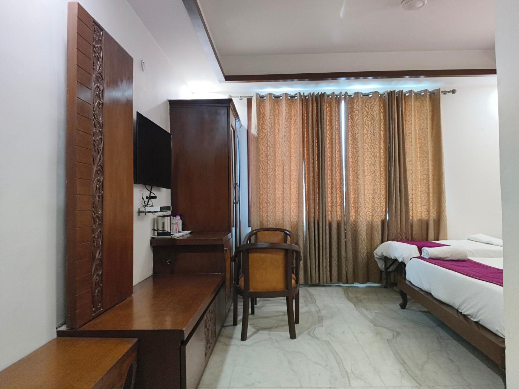 Hotel Agra Grande By Goyal Hoteliers Εξωτερικό φωτογραφία