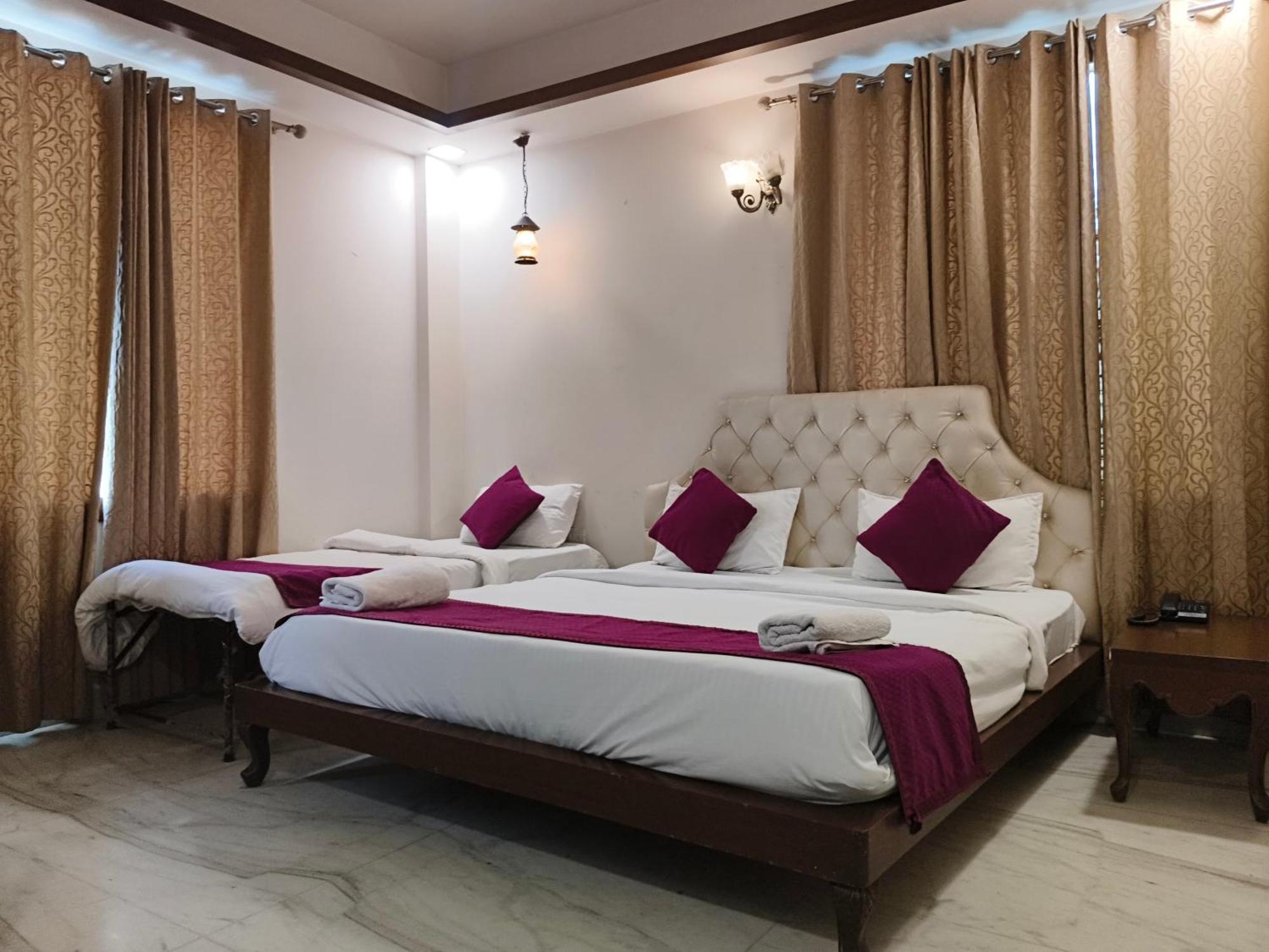Hotel Agra Grande By Goyal Hoteliers Εξωτερικό φωτογραφία